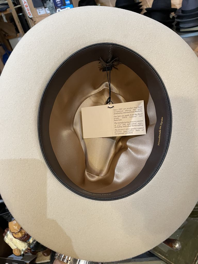 Stefeno Elton Fedora
